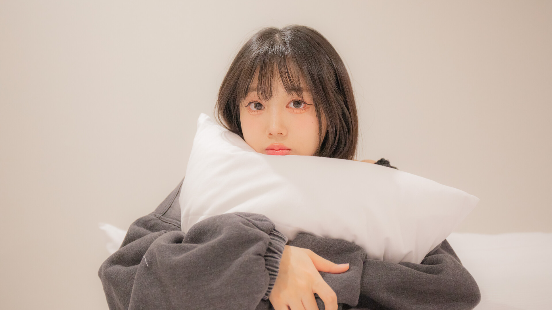 请不要欺负我，大小姐们！/Don't FOOL ME, Beauties!  第1张